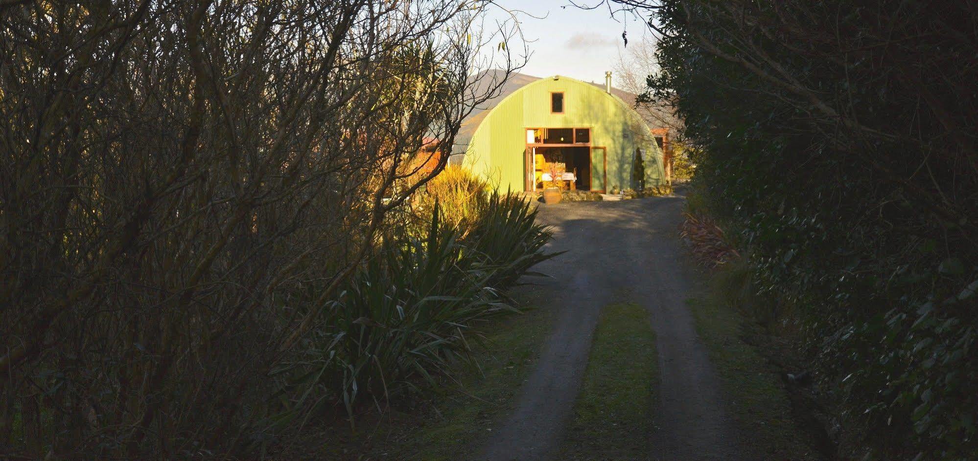 Barn Bed And Breakfast Waitati Bagian luar foto